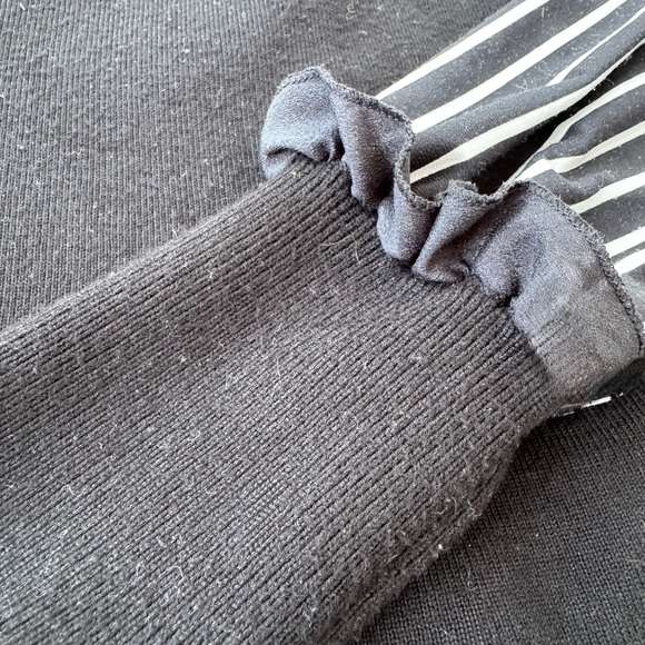 DKNY Black Sweater Long Striped Sheer Sleeves Woman’s SZ M - Picture 2 of 5